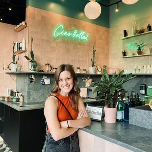 Meet your Posher, Casey